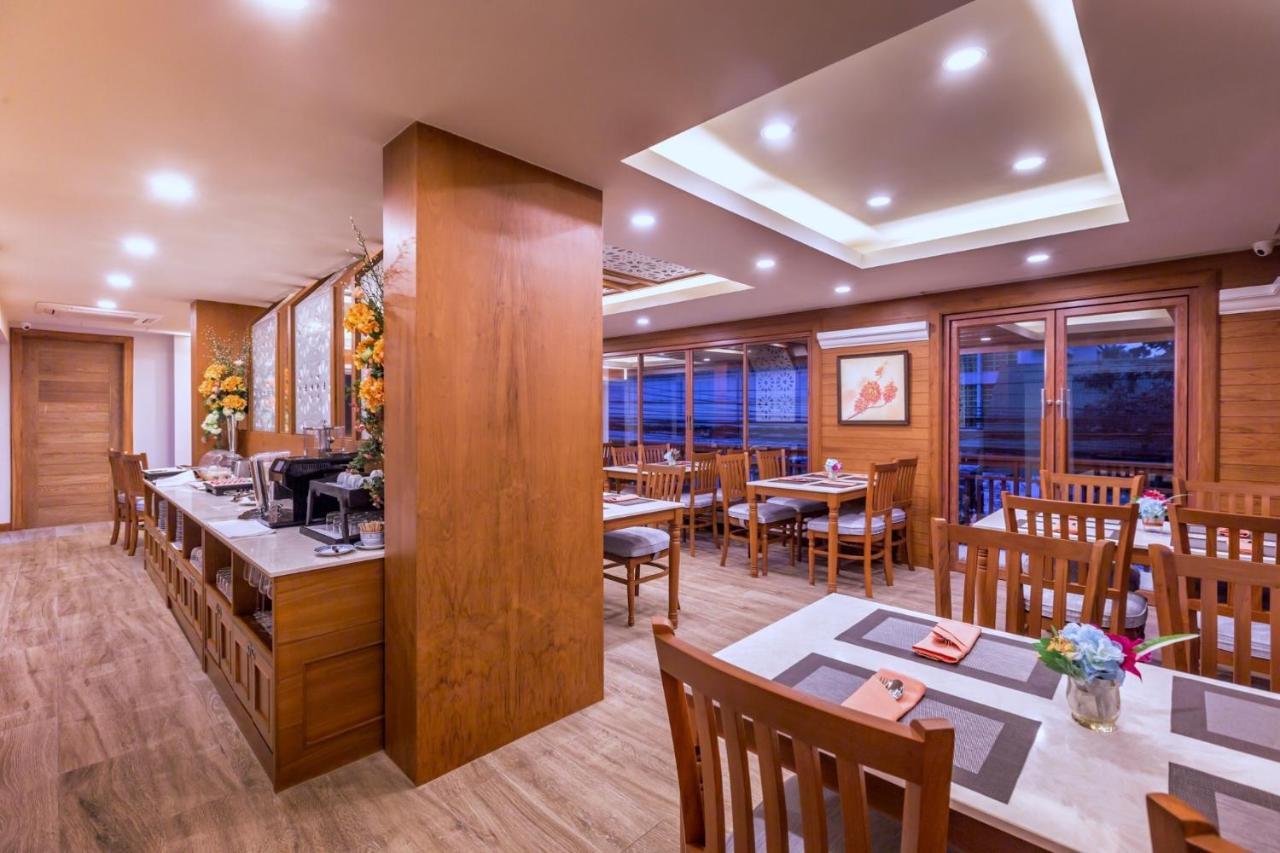 จอมกิตติ บูทิก โฮเต็ล  Hotel เชียงใหม่ ภายนอก รูปภาพ